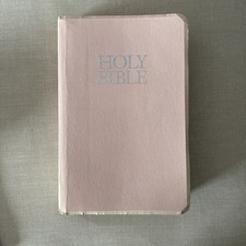 Pink Holy Bible 1984 New International Version Red Letter with Helps Zondervan comprar usado  Enviando para Brazil