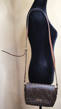 Bolsa tiracolo Calvin Klein H6AEJ5YC assinatura PVC marrom aba MD ombro anos 90 Y2K, usado comprar usado  Enviando para Brazil