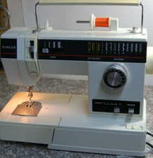 Singer sewing machine for sale  Pinckneyville