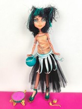 Monster high doll d'occasion  Clermont-Ferrand-