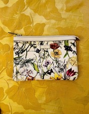 Pouch gucci flora usato  Montemarciano