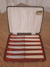 Pristine gift set for sale  SHEFFIELD