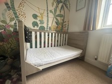 Bedroom furniture pieces for sale  SOLIHULL