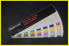 Nuancier pantone solid d'occasion  Mondeville