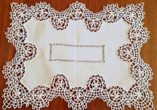 Antique embroidered placemat d'occasion  Expédié en Belgium