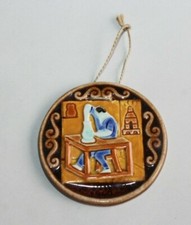 Gien earthenware medallion d'occasion  Expédié en Belgium