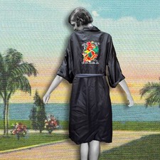 Kimono Dragon bordado reversível com bolsos faixa de cetim preto unissex tamanho único comprar usado Kimono Dragon bordado reversível com bolsos faixa de cetim preto unissex tamanho único comprar usado  Enviando para Brazil