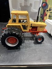 Muito raro CASE 1370 edição de colecionador TRACTOR 1/16 WF Ertl na caixa lata dupla WF comprar usado Muito raro CASE 1370 edição de colecionador TRACTOR 1/16 WF Ertl na caixa lata dupla WF comprar usado  Enviando para Brazil