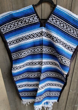 Blue with black d'occasion  Expédié en Belgium