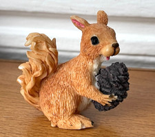 Adorable figurine résine d'occasion  Paris XV