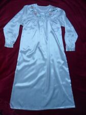 Chemise nuit française d'occasion  Ambrières-les-Vallées