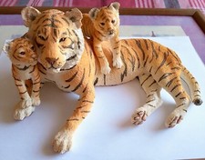 Country artist tiger for sale  DEAL