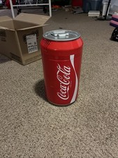 Vintage 2016 Coca-Cola Koolatron Mini Geladeira Refrigerador Termoelétrico 12V/110V Novo comprar usado Vintage 2016 Coca-Cola Koolatron Mini Geladeira Refrigerador Termoelétrico 12V/110V Novo comprar usado  Enviando para Brazil