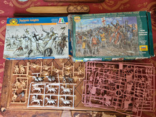 Italeri teutonic knights usato  Catanzaro