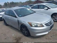Grelha dianteira usada serve: 2011 Honda Accord Sdn frontal grau A, usado comprar usado  Enviando para Brazil