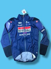 Gavia rain jacket d'occasion  Expédié en Belgium