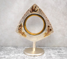 Nice smaller monstrance for sale  Danbury