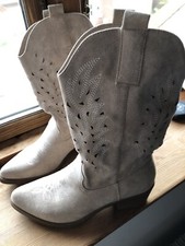 stiefel bestickt gebraucht kaufen  Eckernförde