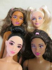 Lote de bonecas AH 4 Barbies estilo luxo articuladas nuas 2025 # 9 10 11 12 altura curvilínea comprar usado Lote de bonecas AH 4 Barbies estilo luxo articuladas nuas 2025 # 9 10 11 12 altura curvilínea comprar usado  Enviando para Brazil