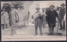 Cpa habillé toile d'occasion  Saint-Denis