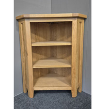 Solid oak corner for sale Solid oak corner for sale  BURY ST. EDMUNDS