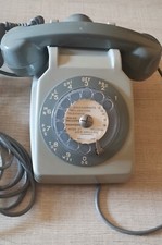Téléphone ancien vintage d'occasion  Champs-sur-Marne
