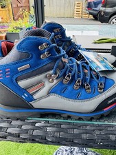 Bnwt mens size for sale  NEW MILTON