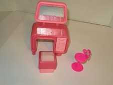 1977 Mattel Barbie 2150-1239 vaidade, banquinho e cadeira de assento extra comprar usado  Enviando para Brazil