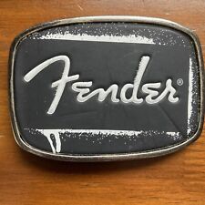 Logotipo de equipo musical para guitarra Fender negro blanco sobre plata hebilla de cinturón segunda mano  Embacar hacia Argentina