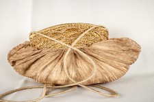 Bolsa de ombro vintage Jane Fonda uso próprio bronzeado com bordado dourado seda comprar usado  Enviando para Brazil