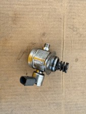 Bomba de combustível montada no motor esquerdo do fabricante de equipamento original para 2016-2019 BMW 750i N63 4.4L V8 Twin Turbo comprar usado  Enviando para Brazil