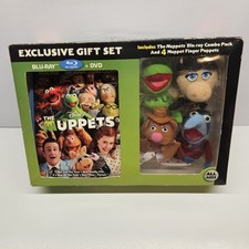 'The Muppets' Movie & Exclusive Gift Set Blu-Ray & DVD Combo with Finger Puppets comprar usado  Enviando para Brazil