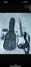 Chitarra elettrica mancina usato  Prato