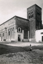 Church and convent usato  Spedire a Italy