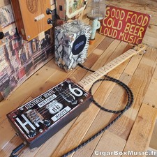 Guitare cigar box d'occasion  Saint-Girons