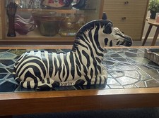 Large Vintage Hand painted Ceramic Zebra Porcelain Zebra Statue Sue Humby 9/8/93 na sprzedaż  Wysyłka do Poland