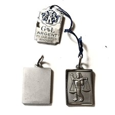Pendentif médaille signe d'occasion  Nantes-