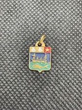 Ancien mini insigne d'occasion  Prades