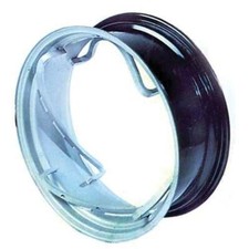 Rear rim 4 for sale  Lake Mills