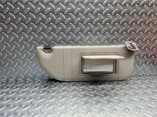 Parasole aletta lato usato Parasole aletta lato usato  Italia