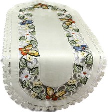 Doily table runner d'occasion  Expédié en Belgium