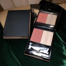 Suqqu limited edition usato  Spedire a Italy