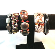 Lot 15e bracelets for sale  Ballwin