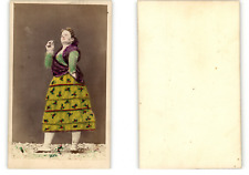 Woman traditional cigarette d'occasion  Expédié en Belgium