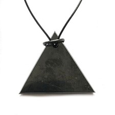 Shungite triangular pendant for sale  STEVENAGE