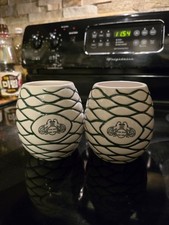 Copos de cerâmica Patron Tequila colmeia barra de abelha verde e branco. Conjunto de 2 comprar usado  Enviando para Brazil