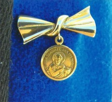 Medalha de ouro 18k/14k com alfinete de arco St. Jude requintada. comprar usado Medalha de ouro 18k/14k com alfinete de arco St. Jude requintada. comprar usado  Enviando para Brazil