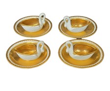 VINTAGE VISTA ALEGRE PORTUGAL BARCO DE MOLHO DE CISNE BRANCO E DOURADO COM PRATO CONJUNTO DE 4 comprar usado  Enviando para Brazil
