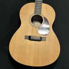 Larrivee chitarra acustica usato  Spedire a Italy
