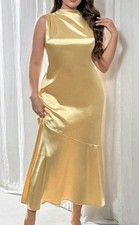 Vestido STL 2X brilhante dourado sedoso cetim sem costas gola capuz bainha babado sereia comprar usado  Enviando para Brazil
